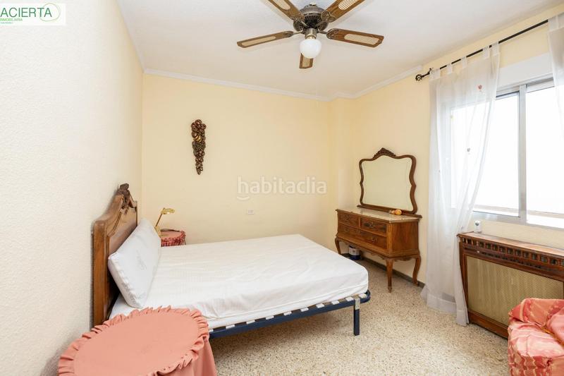 Foto 90141455-768c-4503-87a9-1bd9503ed21d. Piso Camino de Ronda. piso en planta alta con 5 dormitorios, garaje y trastero, calefacción central. en Granada