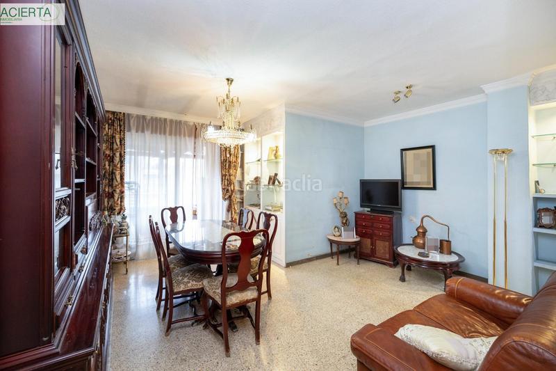 Foto d8c2ce70-c9ce-431d-ac32-aece8ca73653. Piso Camino de Ronda. piso en planta alta con 5 dormitorios, garaje y trastero, calefacción central. en Granada