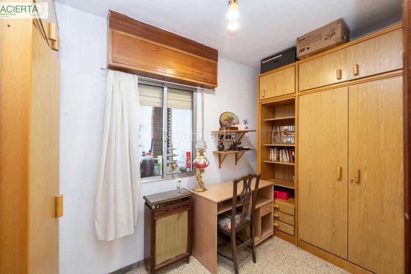 Foto f7962379-1854-441a-ba92-1521156fb8ac. Piso Camino de Ronda. piso en planta alta con 5 dormitorios, garaje y trastero, calefacción central. en Granada