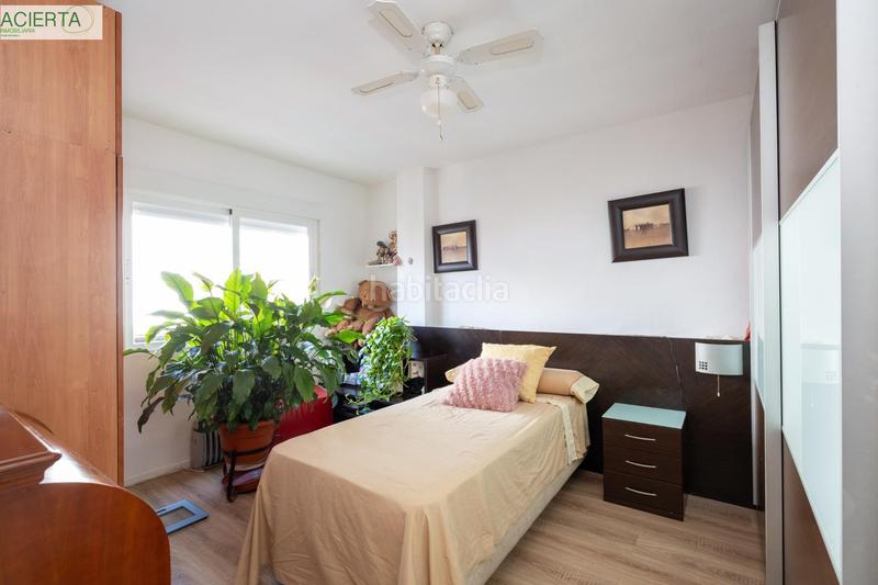 Foto d126230d-0858-4a45-a070-a117f073800e. Piso tu nuevo hogar ! piso luminoso, reformado y con terraza en Albolote