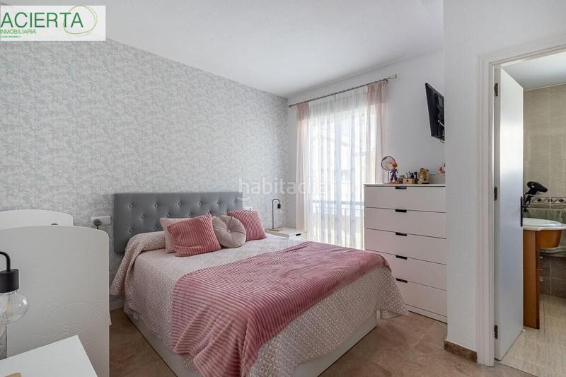 Foto 3ac8db8e-81a4-4959-9584-3ec7b36b178b. Casa adosada tu casa ideal te espera en los ! tranquilidad, vistas y espacio para toda la familia en Ogíjares