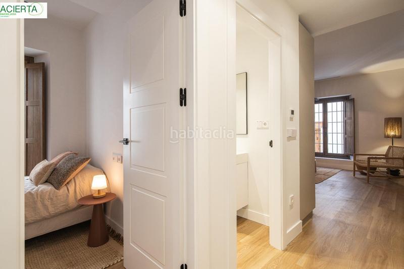 Foto c52922cd-7003-4963-8757-dadf123b76c5. Piso horno de vidrio, espino 1 a en Barrio de Albaicín Granada