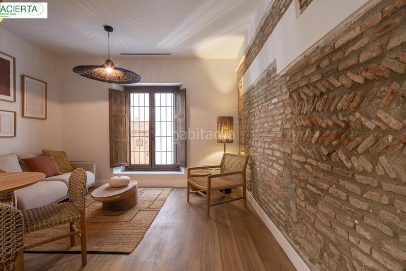 Foto cad50604-7b54-490e-876f-af52f20c9d98. Piso horno de vidrio, espino 1 a en Barrio de Albaicín Granada