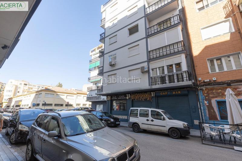Foto ba7b8d6c-96ee-4fa4-857e-f5922c7ae247. Piso oportunidad única en el corazón calle pintor lópez mezquita en Granada