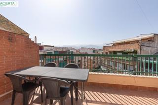 Àtic  Calle arabial. Espectacular ático reformado en granada con terraza y vistas a s