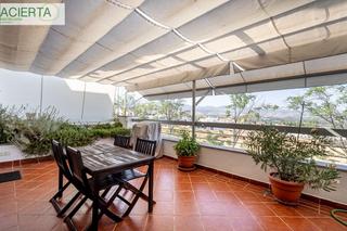 Casa adossada a Camino de los Neveros - Serrallo. Espectacular adosado en bola de oro