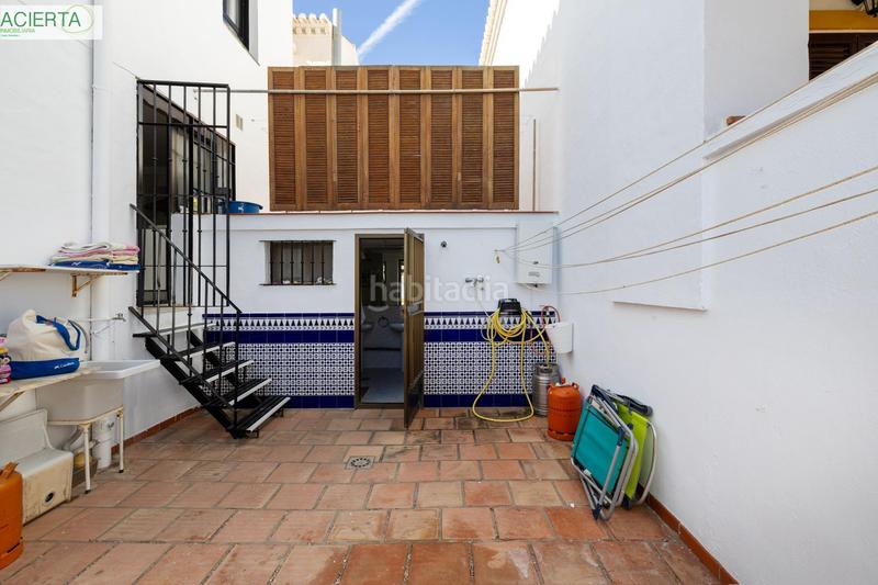 Foto 84b74e4b-8a93-4e5b-a740-d5aa098d7c21. Casa aparellada a Calahonda - Carchuna Motril