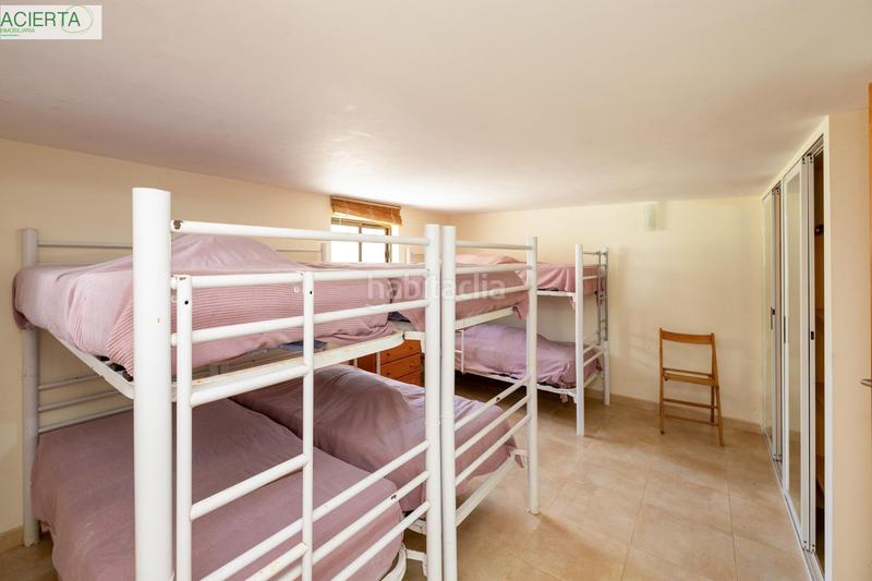 Foto b4d23444-a4fc-40e4-adcf-e894bd2da651. Casa aparellada a Calahonda - Carchuna Motril