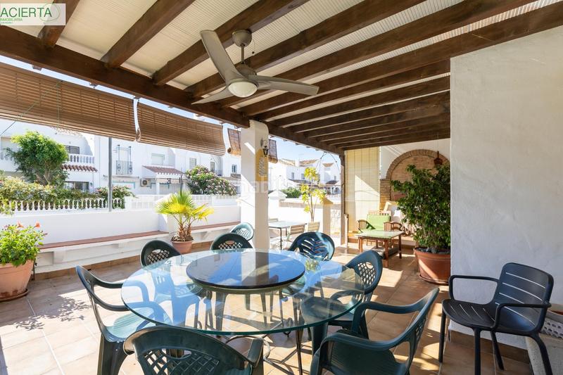 Foto e2b7c719-3ba9-4658-9e4a-24e3847e4959. Casa aparellada a Calahonda - Carchuna Motril