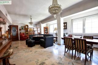 Appartement  Calle calle pío baroja, 1. Piso de 4 dormitorios en camino de ronda