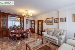 Pis a San Francisco Javier. Fantastico piso de cuatro dormitorios en cardenal parrado