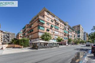 Pis a Barrio de Zaidín. Gran piso en calle palencia