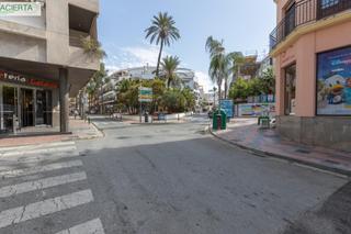 Aparcament cotxe  Calle calle de torres quevedo, 3. Olvídate de buscar aparcamiento en la playa!