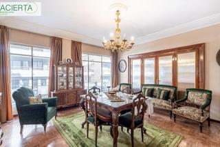 Appartement à Fígares. Gran piso 5 dormitorios  en calle recogidas