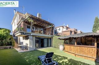 Maison à Albolote. Magnífica casa en el cortijo del aire  amplitud, luz y espacios