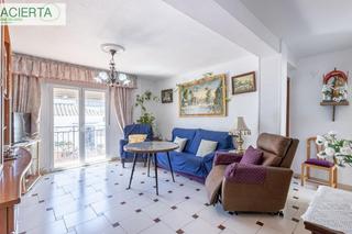 Appartement  Calle concha espina 16. Gran oportunidad en el zaidín piso en cuarta planta con ascensor
