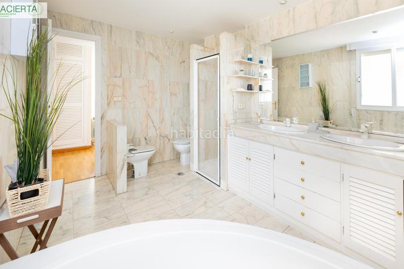 Foto 1bbddf23-2001-4f63-916f-39997adf9566. Chalet con riscaldamento parcheggio piscina in Camino de los Neveros - Serrallo Granada