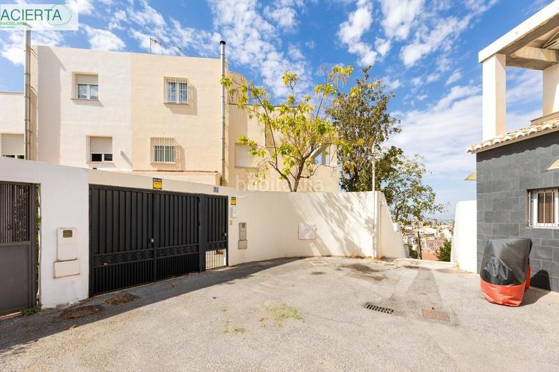 Foto 367bf802-0739-4de7-a24e-0cb0b7e0448a. Chalet con riscaldamento parcheggio piscina in Camino de los Neveros - Serrallo Granada