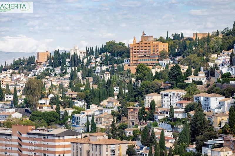 Foto 382cd9f5-fa7b-42e7-be54-41ae736d9572. Chalet con riscaldamento parcheggio piscina in Camino de los Neveros - Serrallo Granada