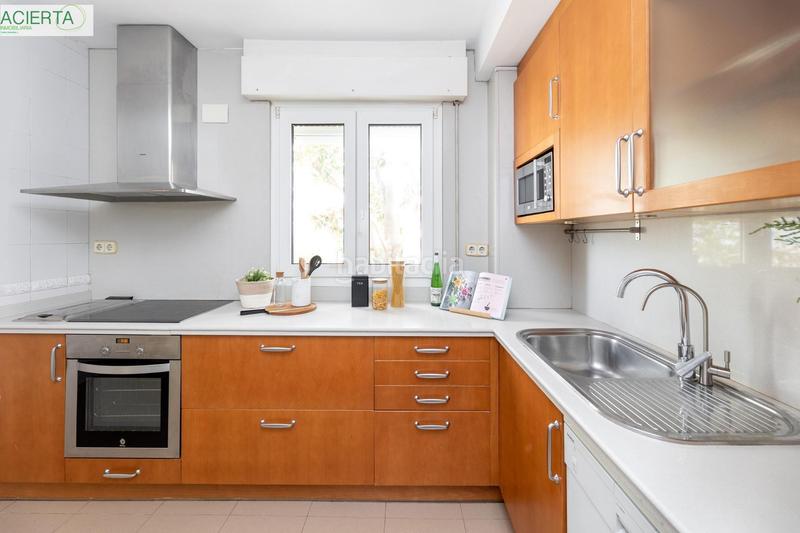 Foto 51d37062-81ea-4c8c-b71d-16528c63ff10. Chalet con riscaldamento parcheggio piscina in Camino de los Neveros - Serrallo Granada