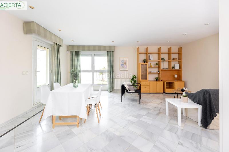 Foto 6f213f64-1791-4fa5-b5e5-08a72844355c. Chalet con riscaldamento parcheggio piscina in Camino de los Neveros - Serrallo Granada