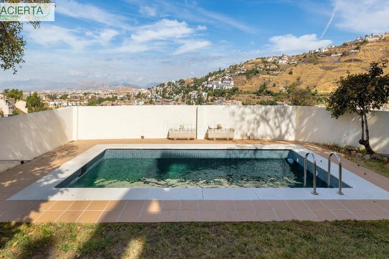 Foto 72306109-9189-4cfa-bfd9-feac0a969ed0. Chalet con riscaldamento parcheggio piscina in Camino de los Neveros - Serrallo Granada