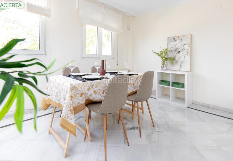 Foto 9f4e6422-8eb9-4914-a563-9d273a6dc64a. Chalet con riscaldamento parcheggio piscina in Camino de los Neveros - Serrallo Granada