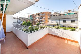 Reihenhaus  Calle calle de los arrayanes. Amplia casa con terraza y patios en el centro de atarfe