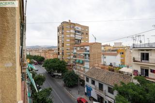 Flat  Avenida de dílar. Tu próximo hogar en avenida de dilar te está esperando!!