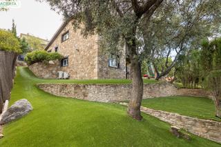 Chalet  Calle viña de los serbos, 67. Una casa unica con encanto, espacio y vistas en el corazon de si