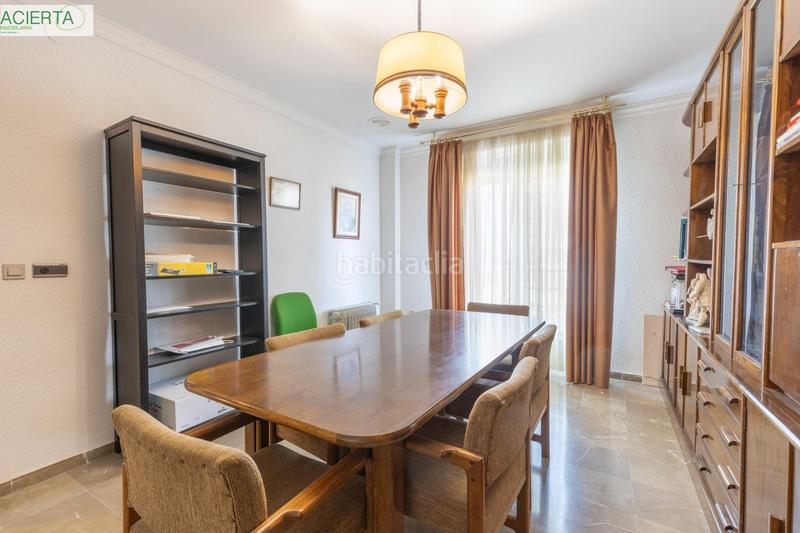 Foto 050e2f35-e05d-4850-a97a-2d79ce731016. Chalet with heating parking pool in Atarfe