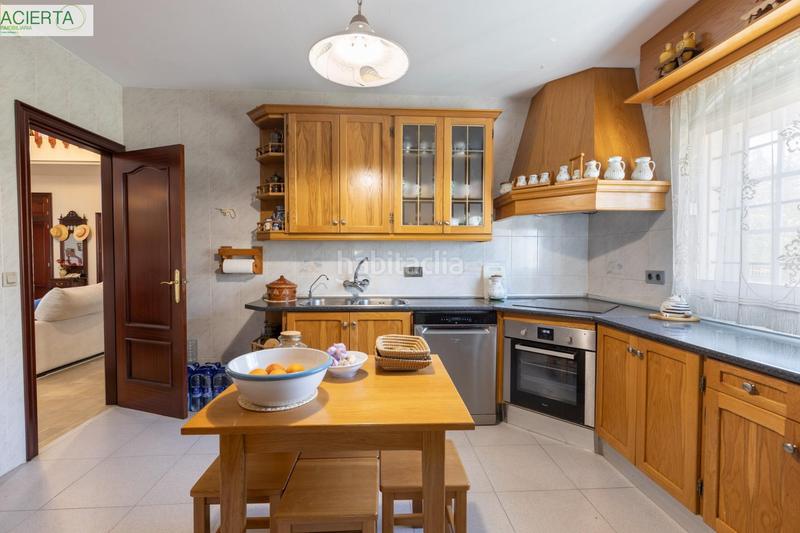 Foto a10db64f-594e-4cbc-af38-116d04297071. Chalet with heating parking pool in Atarfe