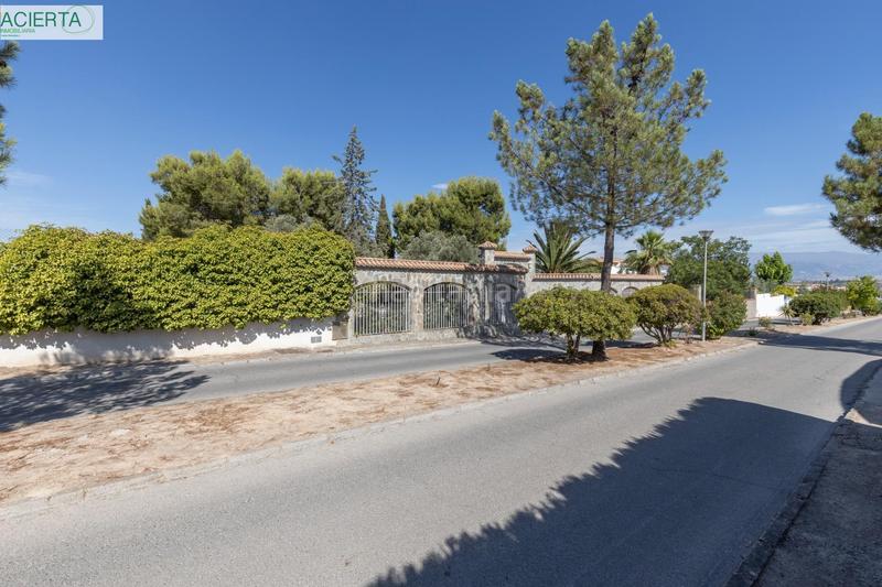 Foto c3027d43-069e-466e-83aa-798e79a9f013. Chalet with heating parking pool in Atarfe