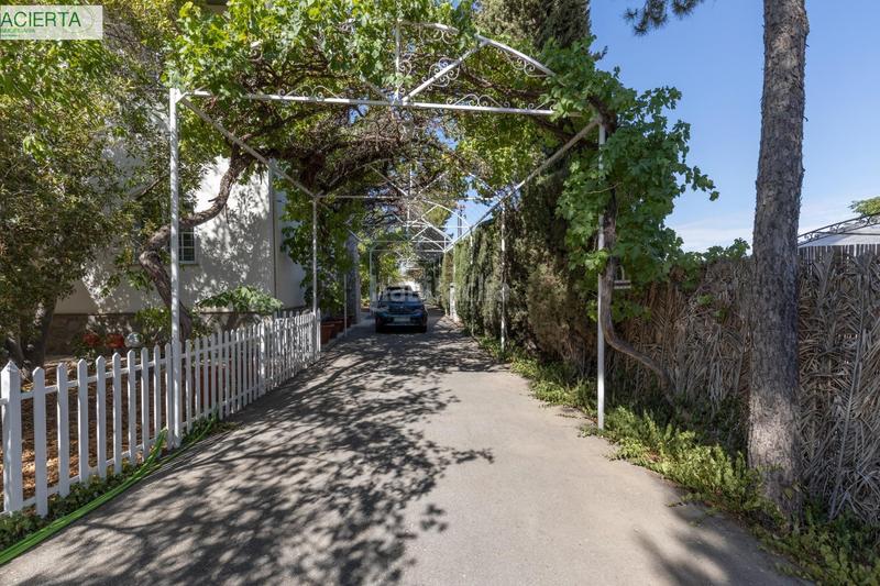 Foto cea7731c-86f1-4f41-b87d-fbd601471c21. Chalet with heating parking pool in Atarfe