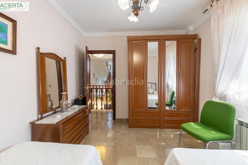 Foto e81f98a5-b0b5-4c8a-887f-cc92f20c9489. Chalet with heating parking pool in Atarfe