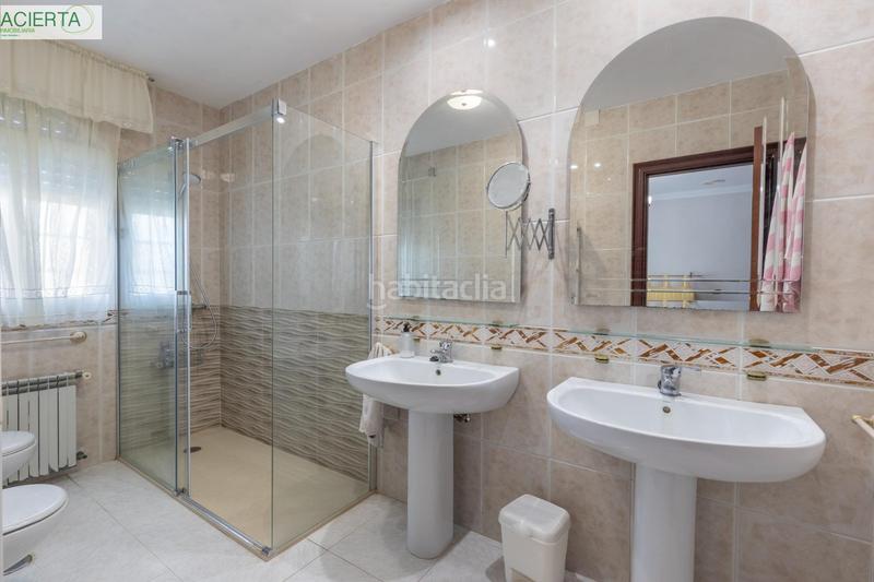 Foto ebd54cee-f06c-4e7c-9d0b-9f360f510a0c. Chalet with heating parking pool in Atarfe