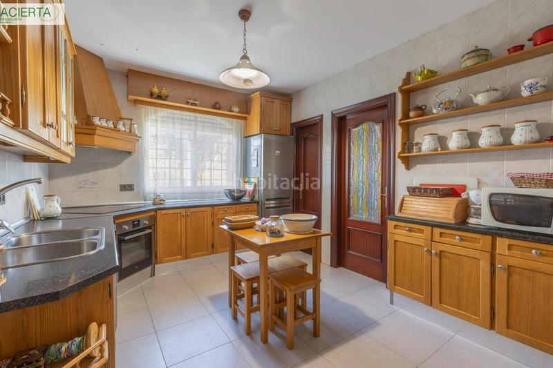 Foto f9d231de-e009-4e5d-becd-22800e227c4f. Chalet with heating parking pool in Atarfe