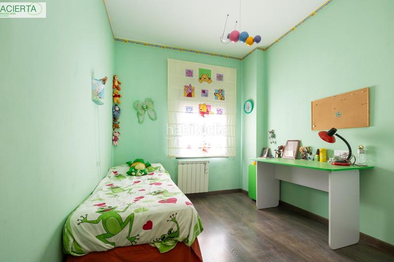 Foto 89da7d4b-02ed-46e2-8e5e-3b898c7cc054. Chalet avec chauffage parking dans Jun