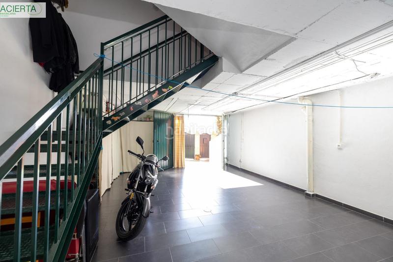 Foto 94cb25b3-2f90-44d9-a6a9-5ff37a1887b7. Chalet avec chauffage parking dans Jun