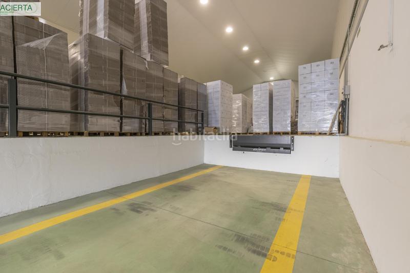 Foto 1ca20185-b130-427e-a6f7-d25d9778aa44. Bâtiment à usage industriel dans Dúrcal