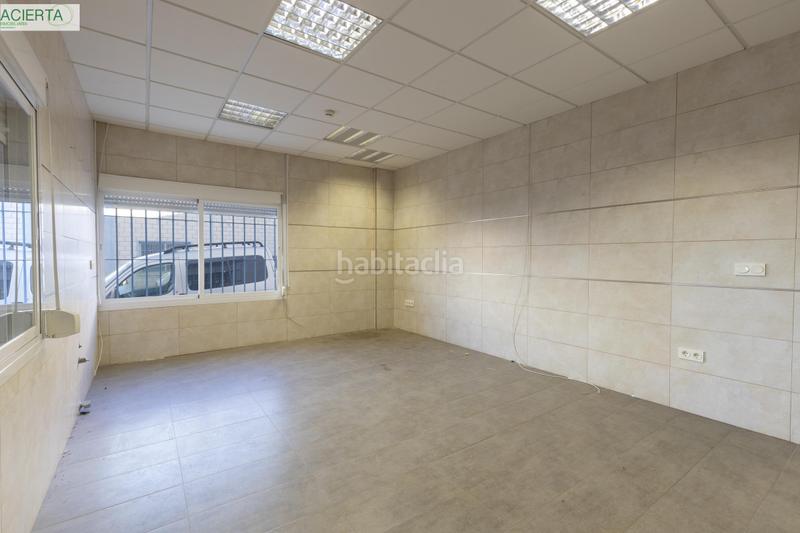 Foto 4b3eace8-04cc-456a-bd2d-10309a664741. Bâtiment à usage industriel dans Dúrcal