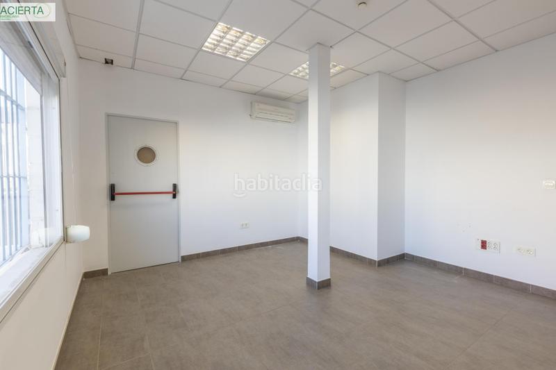 Foto b9d6733d-64ad-4ce0-9c22-c2a34e148455. Bâtiment à usage industriel dans Dúrcal