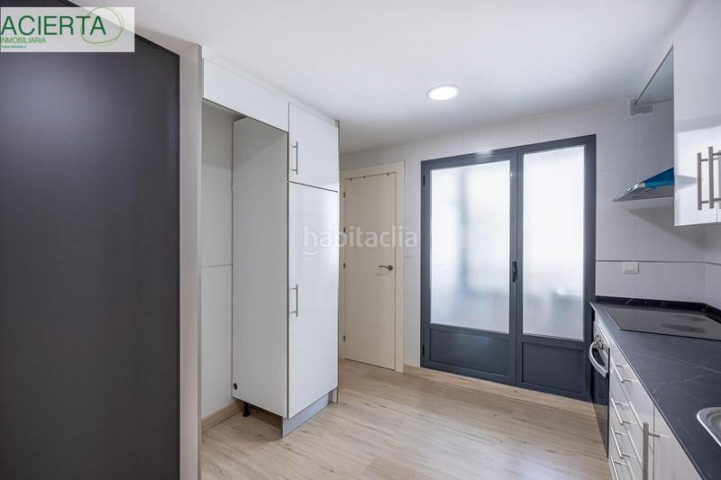 Foto 6b0b2cd3-a539-4ea6-aed7-80de7ac553dd. Appartement avec chauffage parking piscine dans Huétor Vega