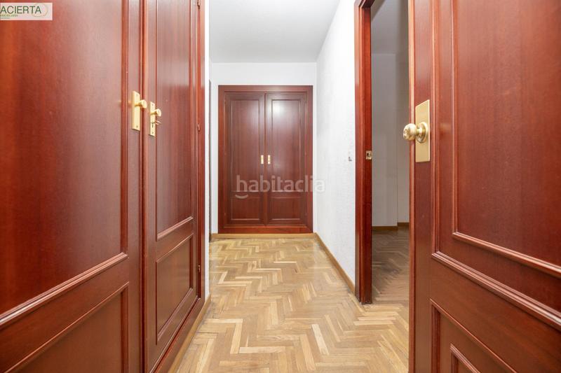 Foto 8dd8663c-abfe-4d83-9215-cfb7b1c3fd4f. Flat in avenida divina pastora 7 bloque 2 7 in San Ildefonso Granada