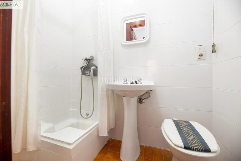 Foto d11341e6-18ff-469b-8df6-40fe3334d868. Flat in avenida divina pastora 7 bloque 2 7 in San Ildefonso Granada