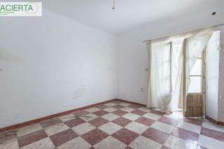 Erdgeschoss  Carretera de la sierra. Piso a reformar en carretera de la sierra