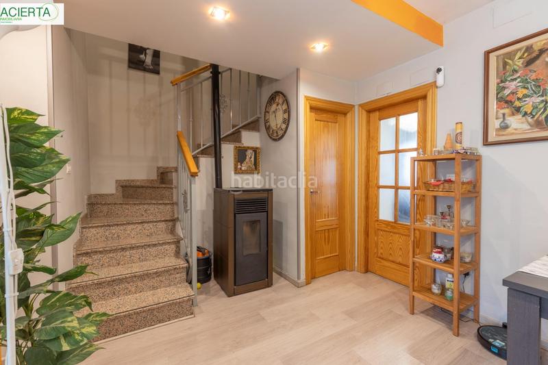 Foto 7401c2f4-962b-4627-8da8-e9b5bc92facb. Maison jumelée avec parking dans Ambroz Vegas del Genil