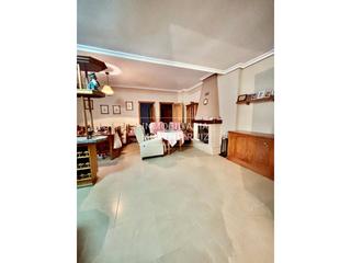 Appartement à Baena. Amplio y luminoso piso calle facil aparcamiento.