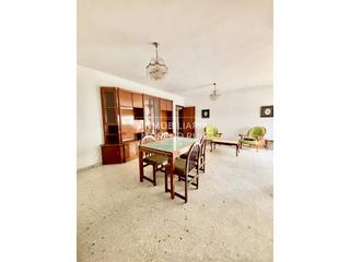 Pis a Baena. Amplio piso con ascensor.