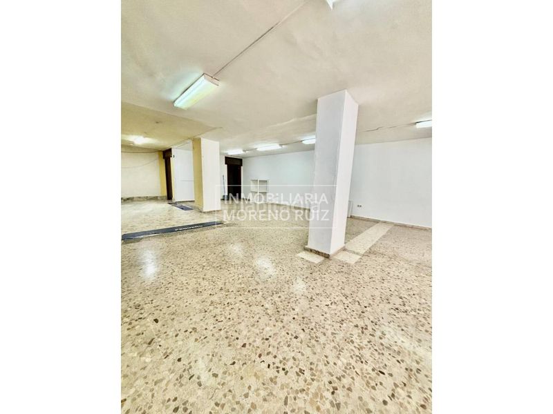 Foto 4afc6fa7-848e-4f8f-8d21-8c9136162a3f. Local comercial a Baena